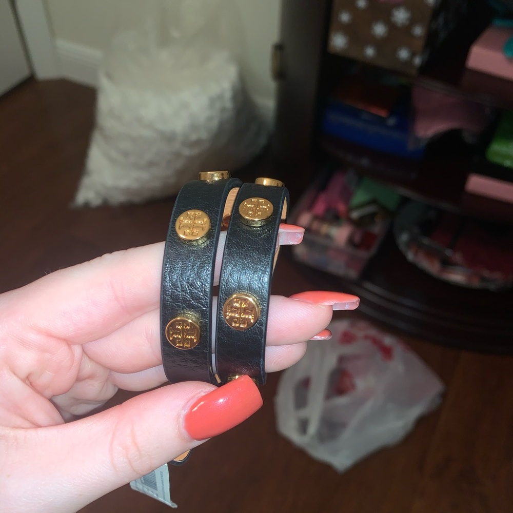 Authentic tory Burch double bracelet 50% off!!